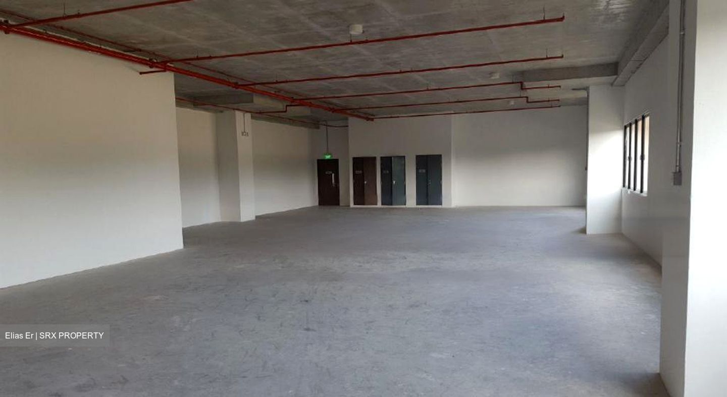 Tampines Road (D18), Factory #462636941